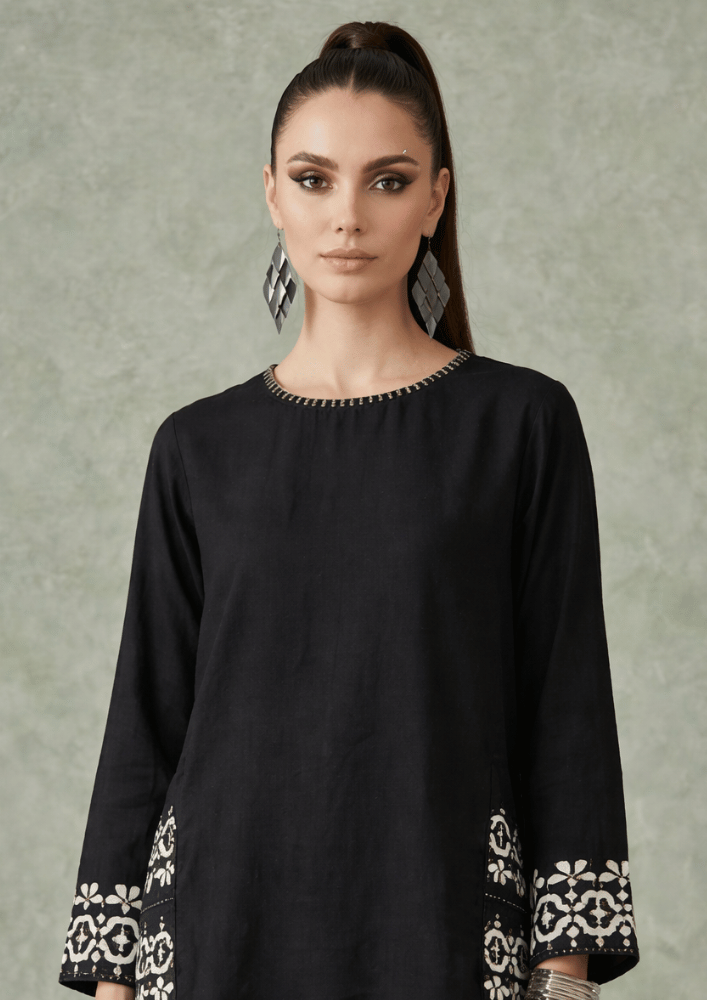 Black & White Indo-Western High-Low Co-Ord Set with Printed Details (Code SC - 17)